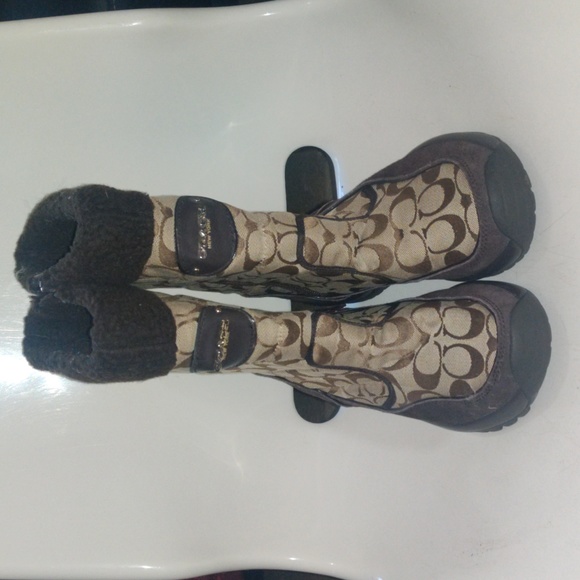 Coach - Sonya - Snow Boots - Picture 2 of 9